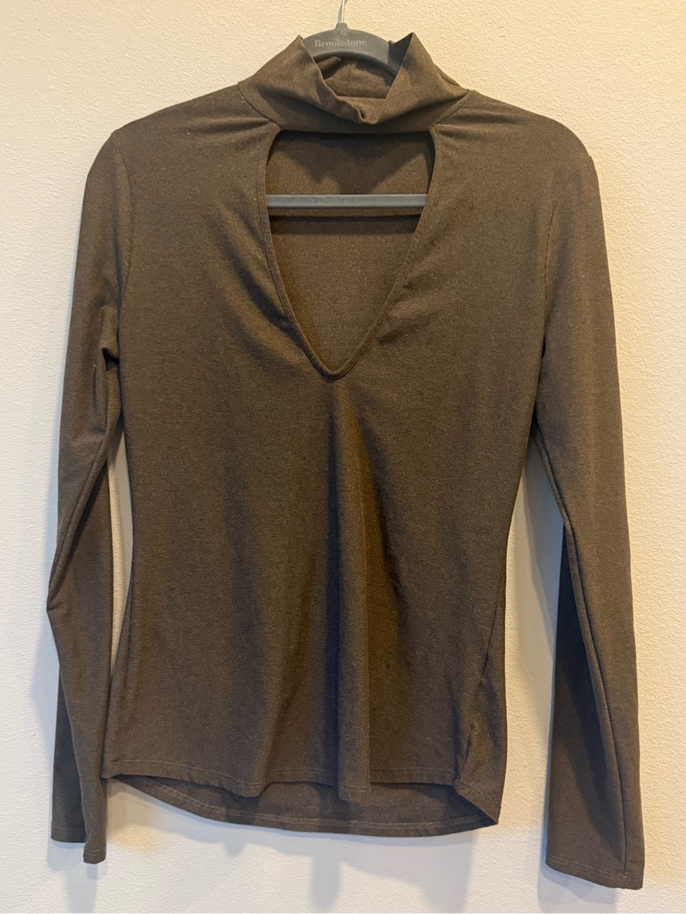 Solemio Olive Green Long Sleeve Mock Neck Top with Front Keyhole